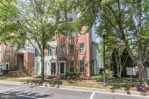 257 Cameron Station Blvd, Alexandria, VA 22304