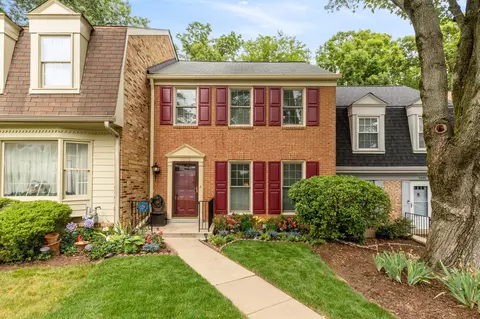 5006 Domain Pl, Alexandria, VA 22311
