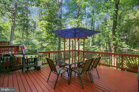5006 Domain Pl, Alexandria, VA 22311