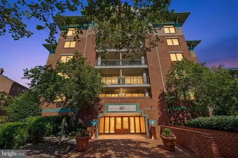 610 N West St #406, Alexandria, VA 22314
