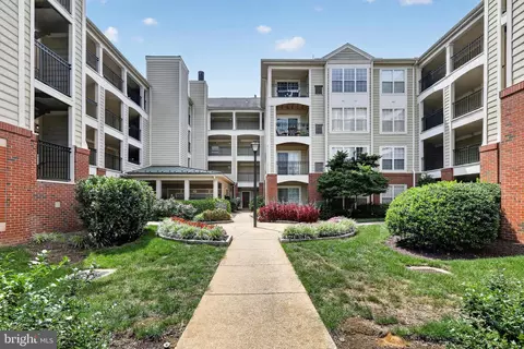 1100 Quaker Hill Dr #326, Alexandria, VA 22314