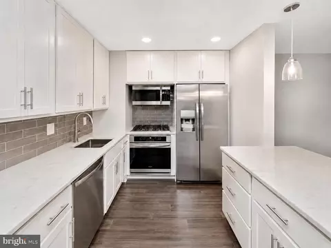 12 Van Dorn #405, Alexandria, VA 22304