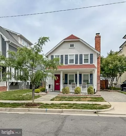 32 E Linden St, Alexandria, VA 22301