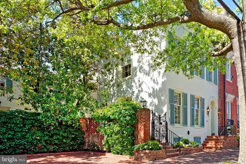 516 Duke St, Alexandria, VA 22314