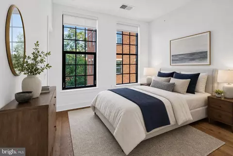 1312 King St #302, Alexandria, VA 22314