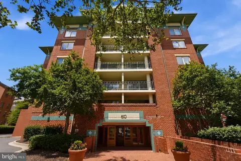 610 N West St N #105, Alexandria, VA 22314