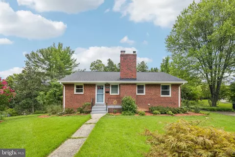 1111 Archer Ct, Alexandria, VA 22312