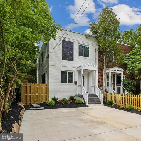 415 E Mason Ave, Alexandria, VA 22301