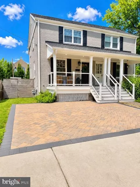 102 E Howell Ave, Alexandria, VA 22301
