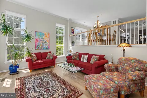 5022 Barbour Dr #B, Alexandria, VA 22304