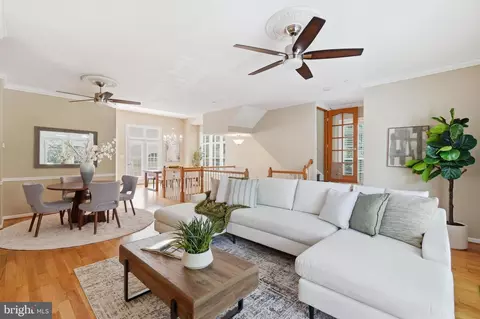401 Stanton Pl, Alexandria, VA 22304