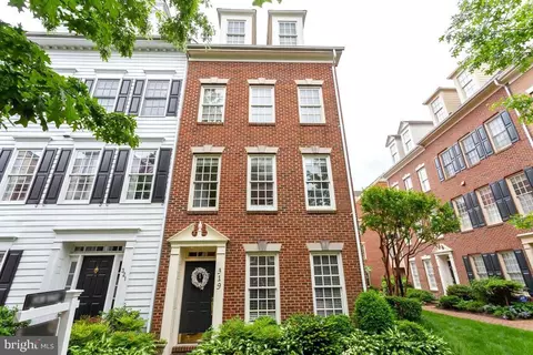 319 S Fayette St, Alexandria, VA 22314
