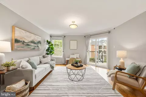 3311 Wyndham Cir #2202, Alexandria, VA 22302