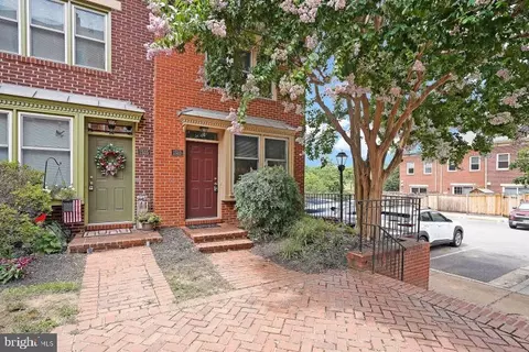 1533 Oronoco St, Alexandria, VA 22314