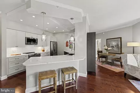 3101 N Hampton Dr #1401, Alexandria, VA 22302