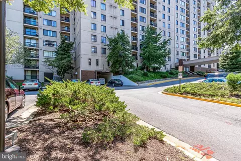 6300 Stevenson Ave #321, Alexandria, VA 22304