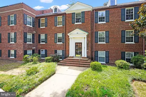400 Commonwealth Ave #304, Alexandria, VA 22301