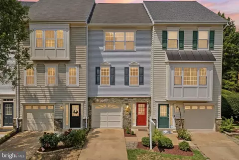 3839 Watkins Mill Dr, Alexandria, VA 22304