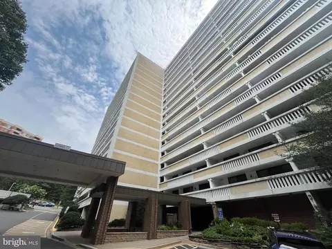 6101 Edsall Rd #409, Alexandria, VA 22304