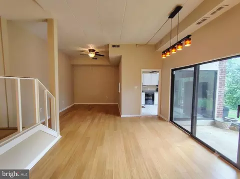 104 Roberts Ln #100, Alexandria, VA 22314
