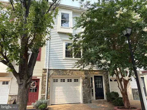 3845 Watkins Mill Dr, Alexandria, VA 22304