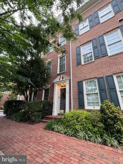 400 S Payne St S, Alexandria, VA 22314