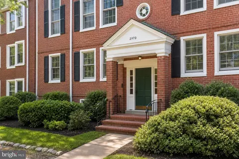 2970 S Columbus St #B1, Arlington, VA 22206