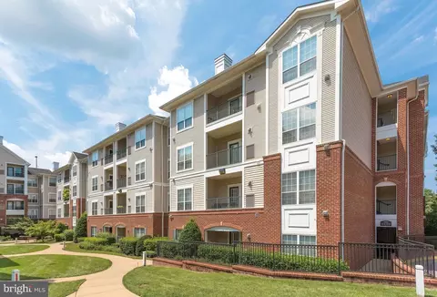 4850 Eisenhower Ave #314, Alexandria, VA 22304