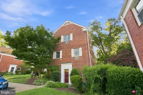 3410 Gunston Rd, Alexandria, VA 22302