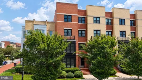 1935 Richmond Hwy #102, Alexandria, VA 22301
