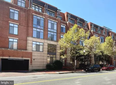 520 John Carlyle St #417, Alexandria, VA 22314
