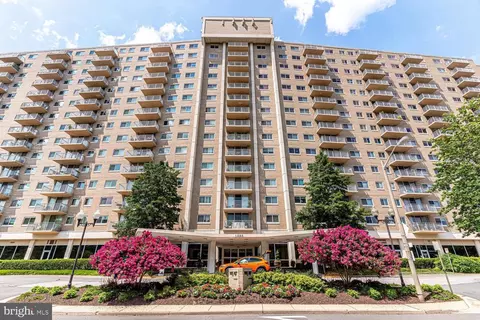 1225 Martha Custis Dr #1503, Alexandria, VA 22302