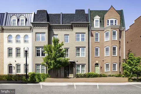 2216 Main Line Blvd, Alexandria, VA 22301