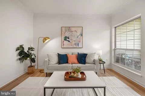 4862 Eisenhower Ave #273, Alexandria, VA 22304