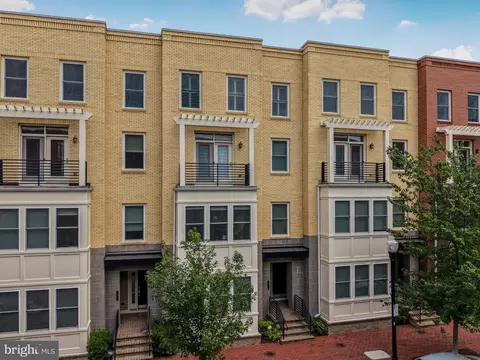 1911 Main Line Blvd #102, Alexandria, VA 22301