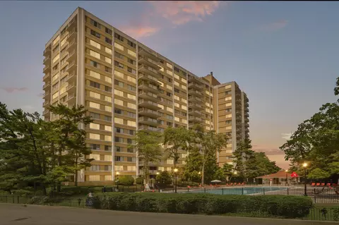 301 N Beauregard St #908, Alexandria, VA 22312