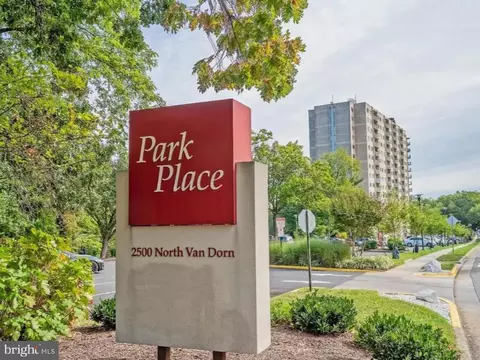 2500 N Van Dorn St #1517, Alexandria, VA 22302