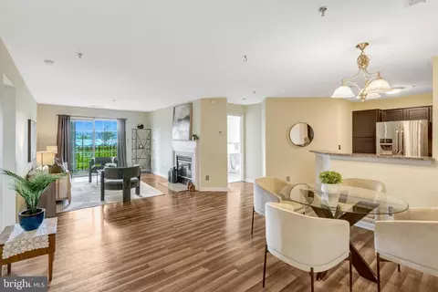 1100 Quaker Hill Dr #307, Alexandria, VA 22314