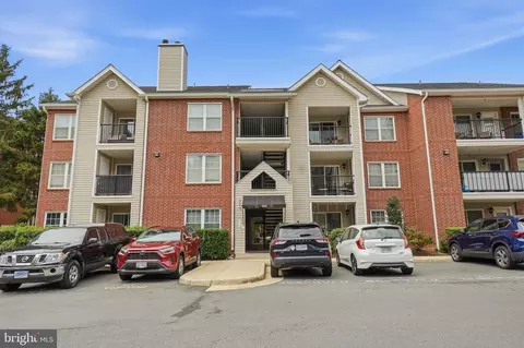 3310 Wyndham Cir #313, Alexandria, VA 22302
