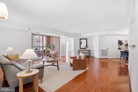 2181 Jamieson Ave #805, Alexandria, VA 22314