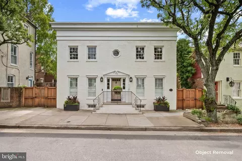 810 Queen St, Alexandria, VA 22314
