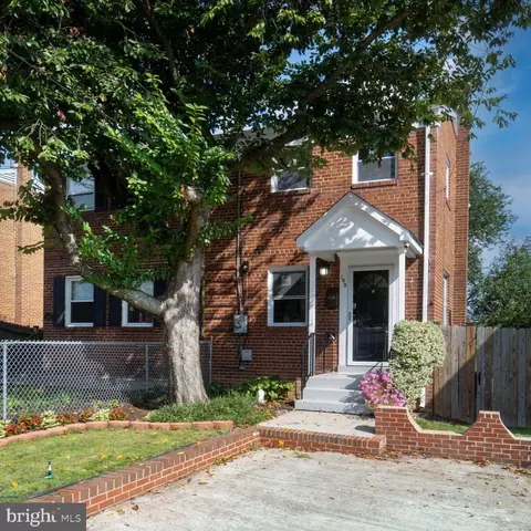102 S Ingram St, Alexandria, VA 22304