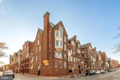 125 N Lee St #DH407, Alexandria, VA 22314