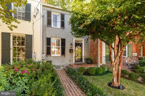 709 S Royal St, Alexandria, VA 22314