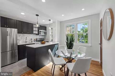 3203 Commonwealth Ave #C, Alexandria, VA 22305