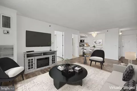 5911 Edsall Rd #PH10, Alexandria, VA 22304