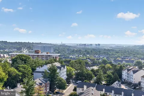 250 S Reynolds St S #1109, Alexandria, VA 22304