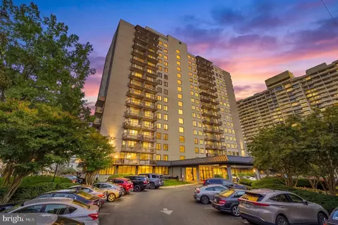 801 N Pitt St #1209, Alexandria, VA 22314