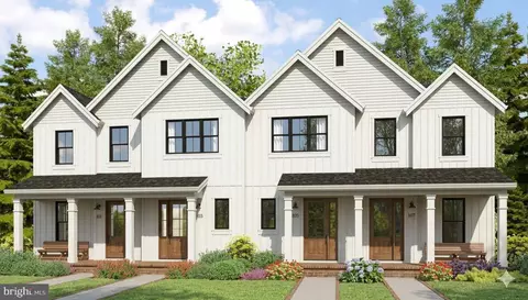 5520 Dawes Ave, Alexandria, VA 22311