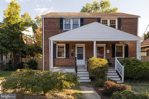315 E Mount Ida Ave #A, Alexandria, VA 22301